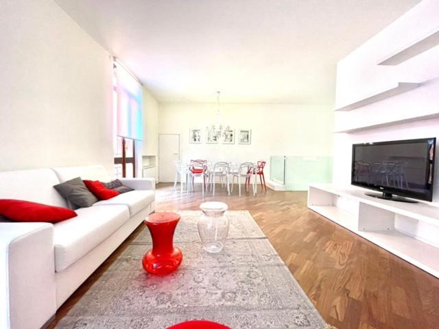 Domus Verona - Ampia Moderna Casa Su 2 Piani Nel Cuore Di Verona Exterior foto