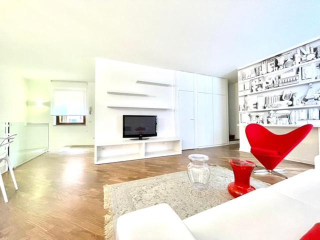 Domus Verona - Ampia Moderna Casa Su 2 Piani Nel Cuore Di Verona Exterior foto
